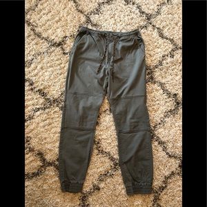 Without Walls Joggers - M